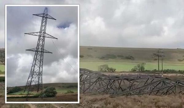 木材!英国国家电网倾倒碍眼的电缆，导致多塞特的能源塔倒塌