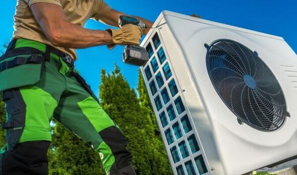 Heat pump horror: Britons facing 'significant jump' as gas alternative to cost 10% more